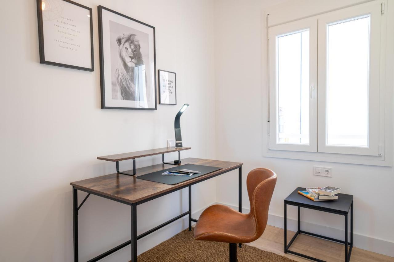 Your Home In Malaga Centro & Parking Free ภายนอก รูปภาพ